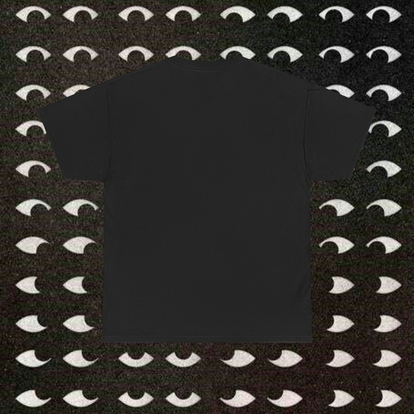 curved clock heavy t-shirt